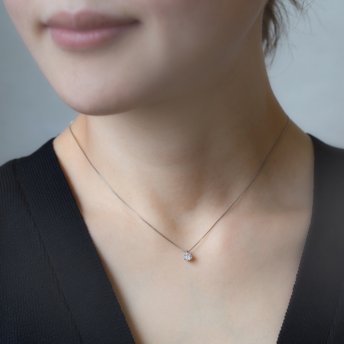 プラチナ　0.3カラットダイヤ　一粒ペンダント　ネックレス　保証書付 ジュエリーフィガロ ネックレス プラチナ 0.3ct ダイヤモンド 一