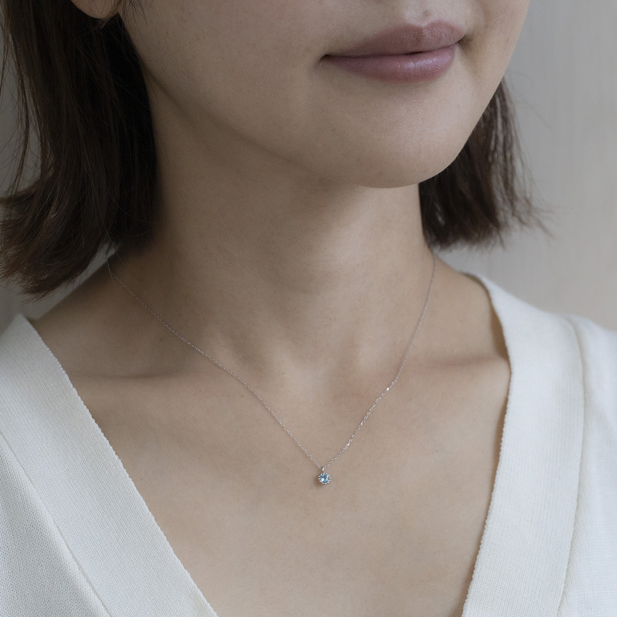 ネックレス K10 WG ブルートパーズ ミル打ち レディース 11月 誕生石プレゼント ギフト 彼女 妻 20代 30代 40代 ホワイトゴールド 10金 天然石の画像