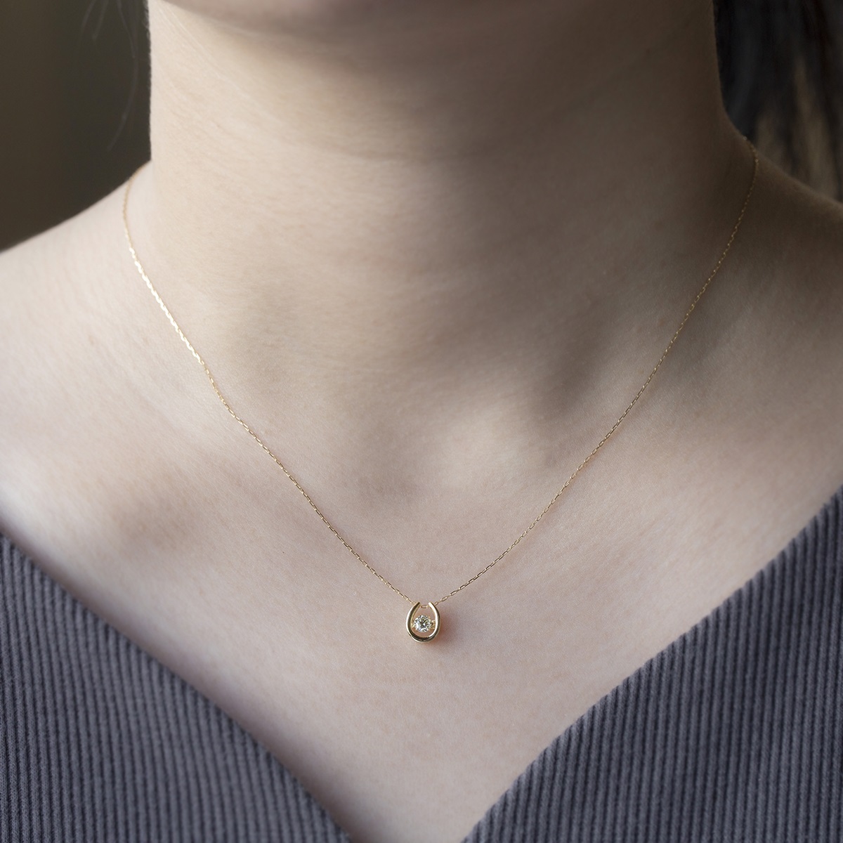 ジュエリーフィガロ ネックレス K18 YG ダイヤモンド 馬蹄 ダンシング