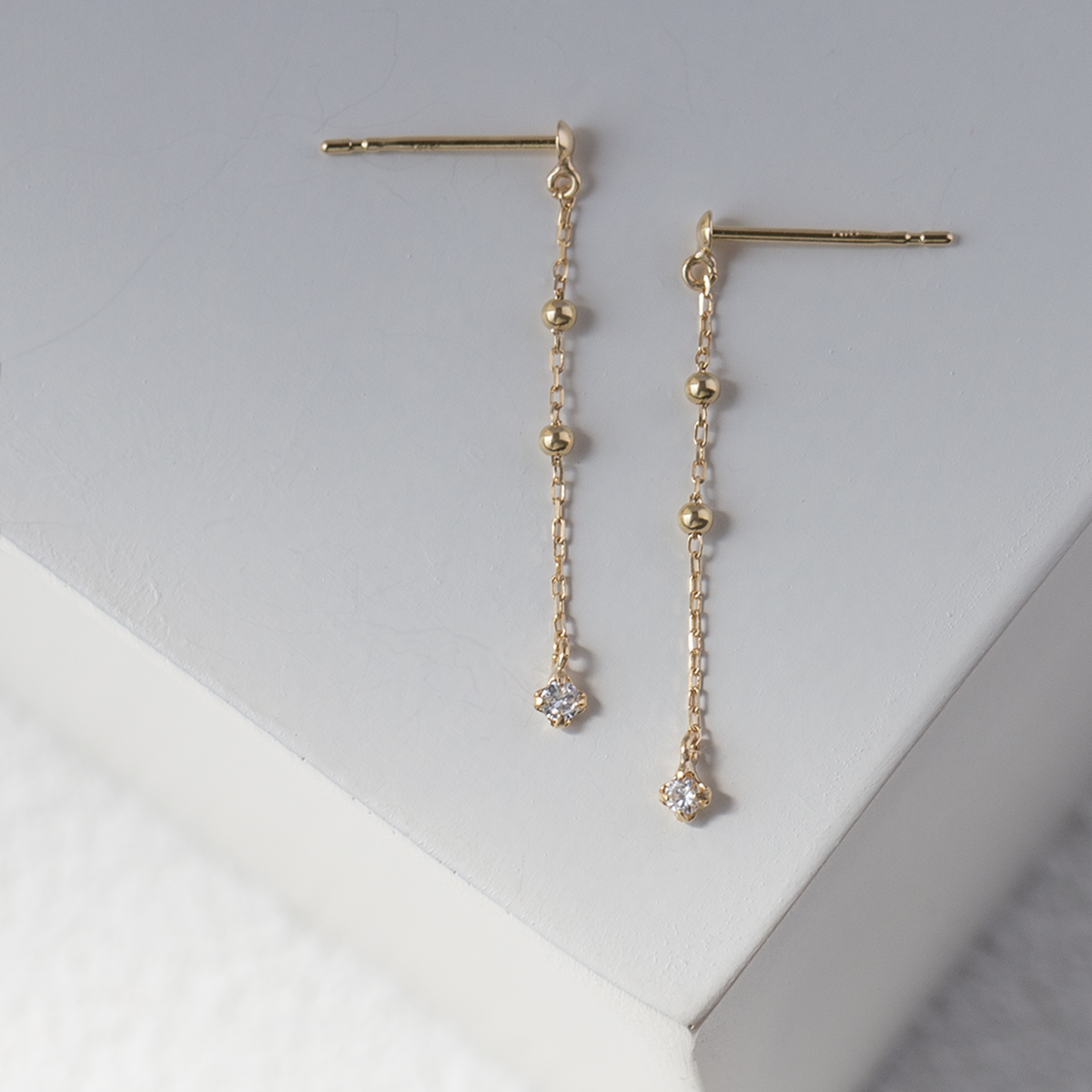 ピアス K18 YG ダイヤモンド 18k 18金 誕生石 イエローゴールド ロングピアス レディース 彼女 妻 誕生日プレゼント ギフトの画像