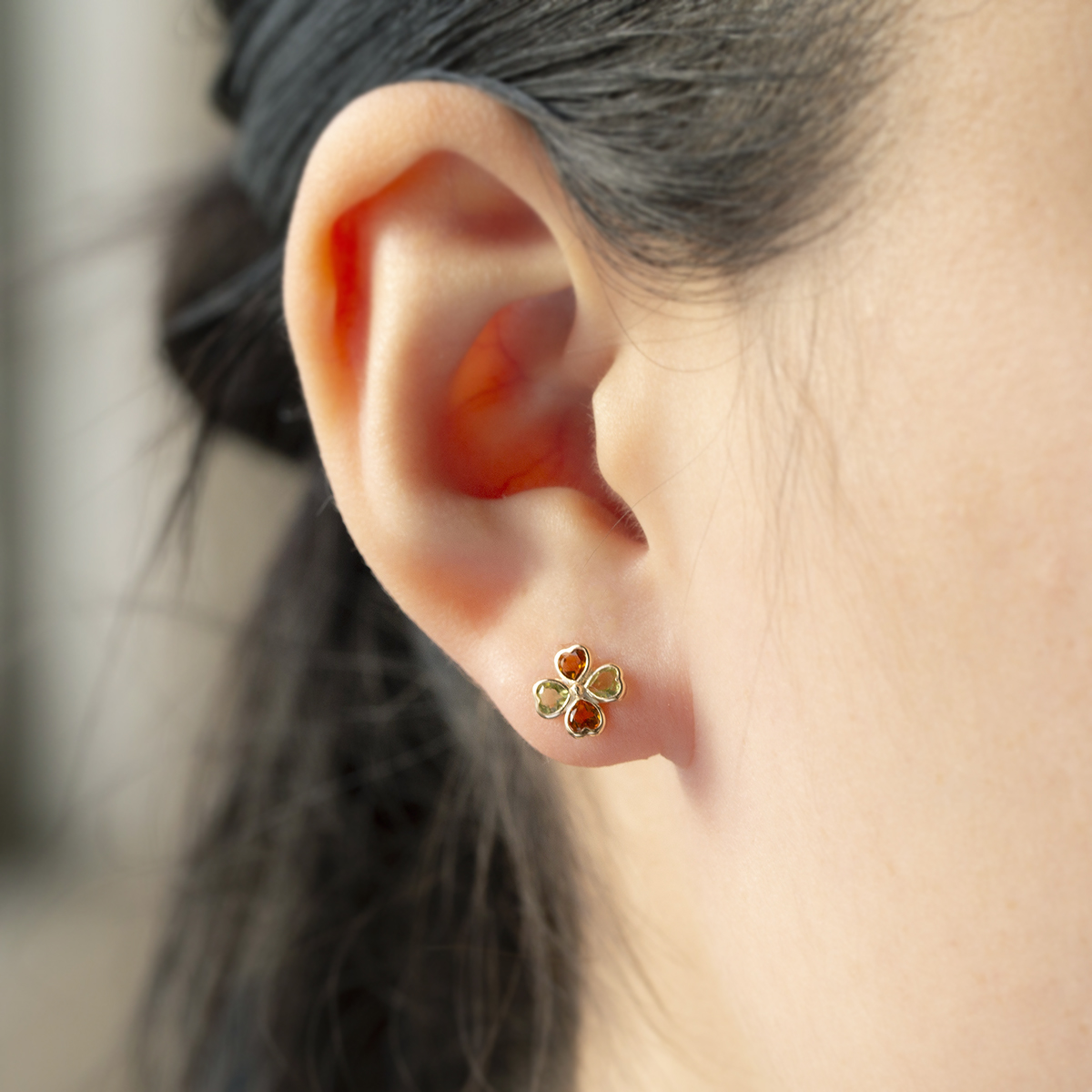 ❤️新品未使用✨即購入OK✨人気10金YG✨両耳用ピアス✨k10刻印あり✨当日発送 ジュエリーフィガロ ピアス K10 YG クローバー ペリドット シトリン