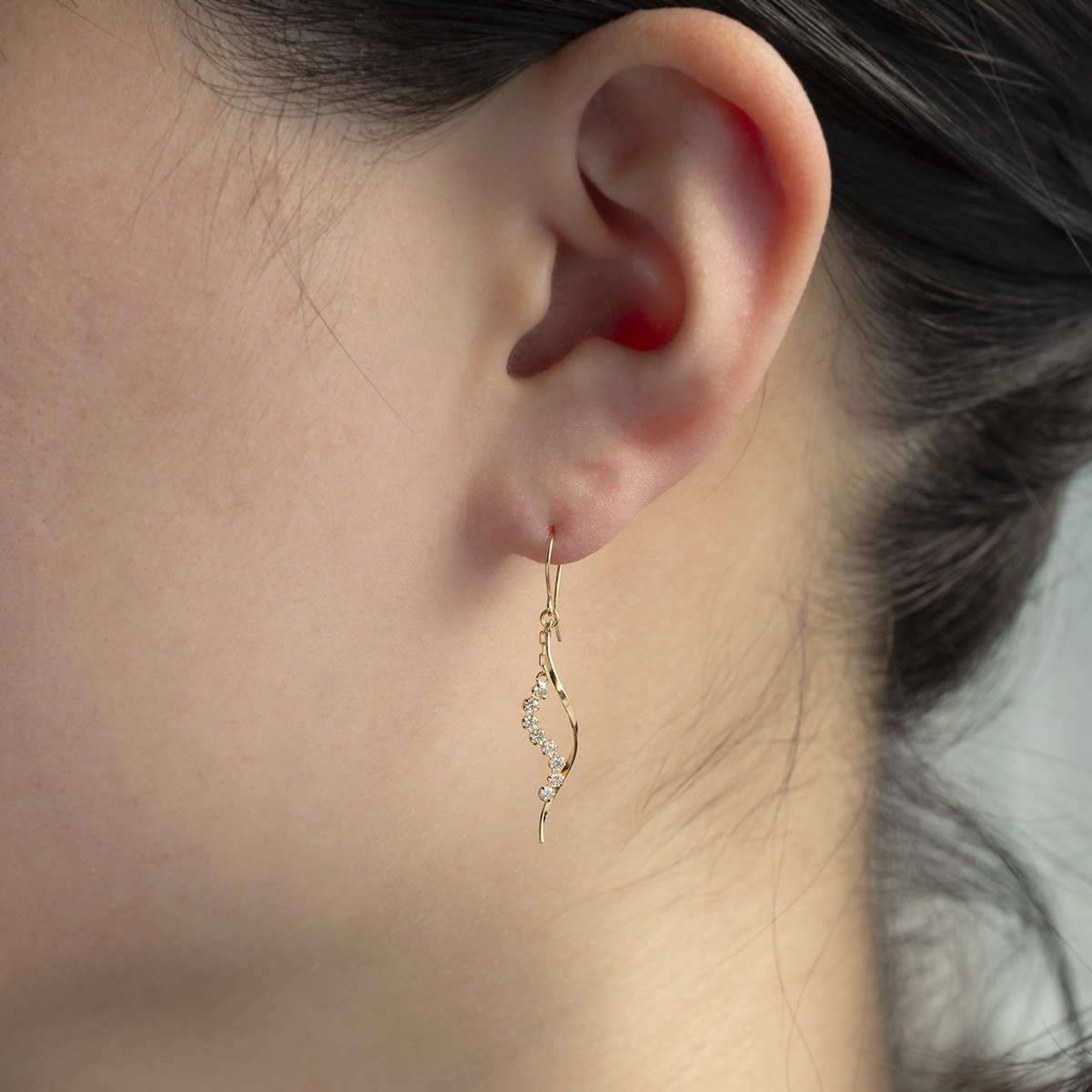 ピアス K18 YG キュービックジルコニア イエローゴールド ロングピアス 18K 18金 妻 彼女 レディース ギフト 誕生日プレゼント 20代 30代 40代の画像