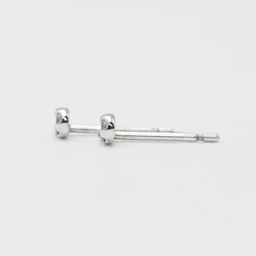 ダイヤモンド 0.06ct プラチナ900 ピアス ティアドロップ しずく