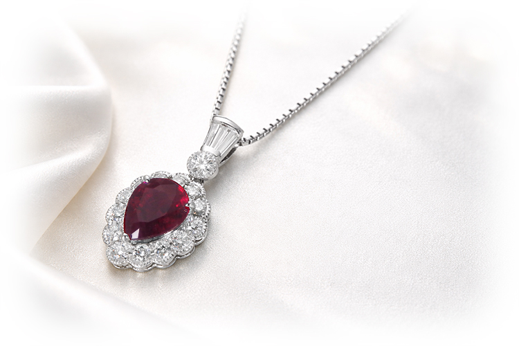 ルビー ネックレス トップ プラチナ ペンダント ヘッド 2.12ct 中央