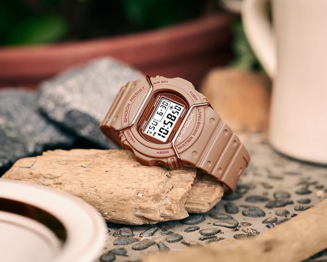 CASIO G-SHOCK DW-5700 ゴールドベゼル 楽天市場】カシオ G-SHOCK 腕時計 CUSTOM BEZEL カスタムベゼル