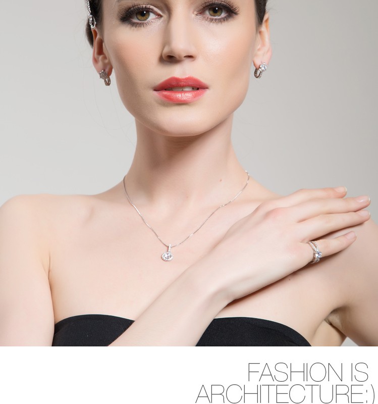 SWAROVSKI（スワロフスキー） 指輪 リング 高級 クロス あすつく