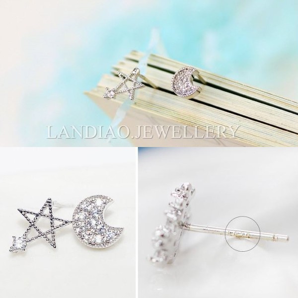 極美品　スワロフスキー　 チョーカー＆ピアスセット 箱付 スターキラキラ　お洒落 SWAROVSKI（スワロフスキー） ピアス センスの良いコーディネートを