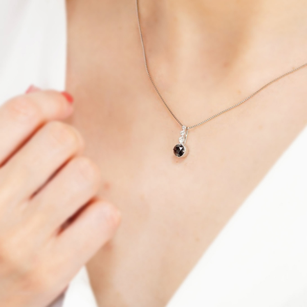 PT900 ブラックダイヤモンド0.50ctダイヤモンド0.07ctペンダントネックレス プレゼント ギフトの画像