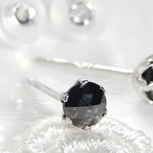 商品画像２ 【pt900】天然ブラックダイヤモンド ピアス0.30ct【AAAクラス】