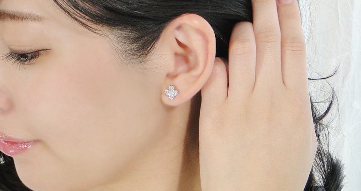 Jeweluce pt900 プラチナ ダイヤモンド ダイヤ ピアス 花