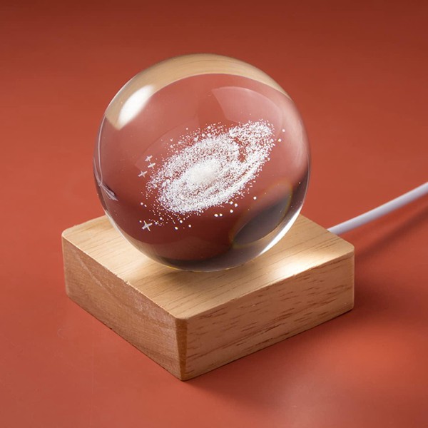 クリスタルボール 水晶玉 おきもの ガラス ボール LEDライト 立方体 3D彫刻 透明 デスク装飾 ベッドサイドランプ 人工クリスタル