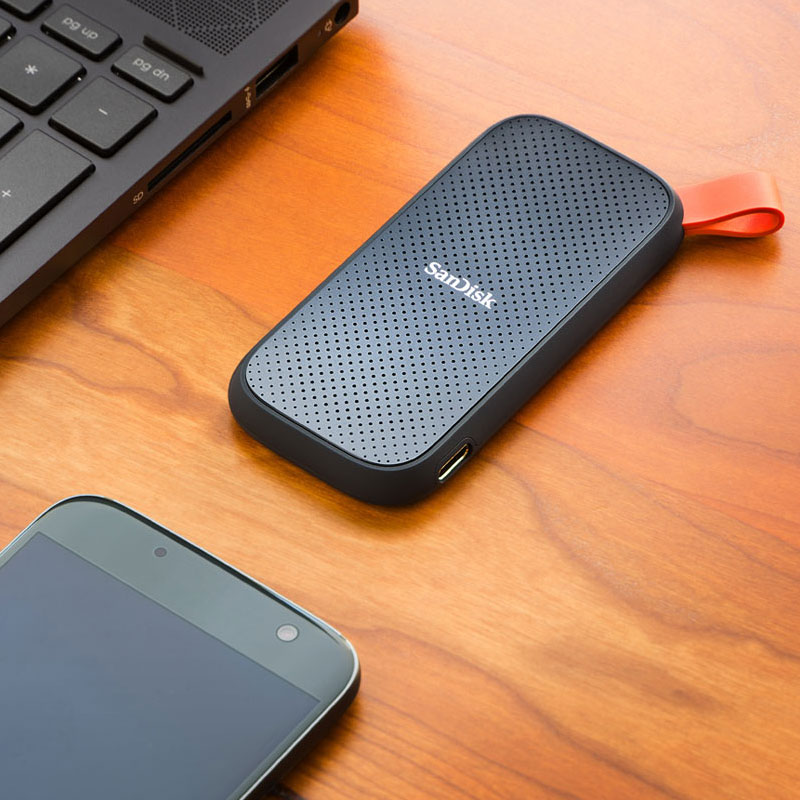 外付けハードディスク・ドライブ SanDisk Portable SSD 2TB SDSSDE30-2T00 2TB SanDisk Portable SSD (Updated Firmware) | Sandisk