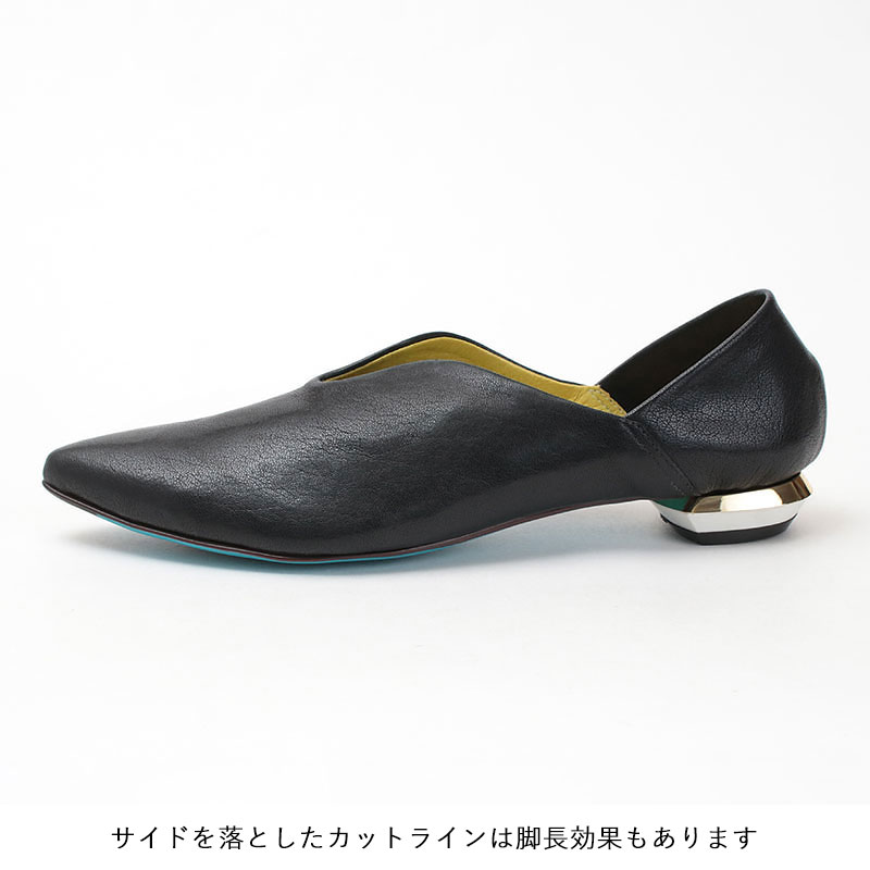 マナ パンプス 側面