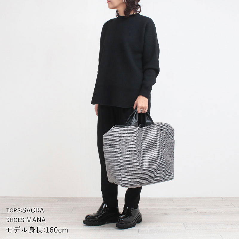 acrylic 2WAYトートバッグ 1162 コーディネート