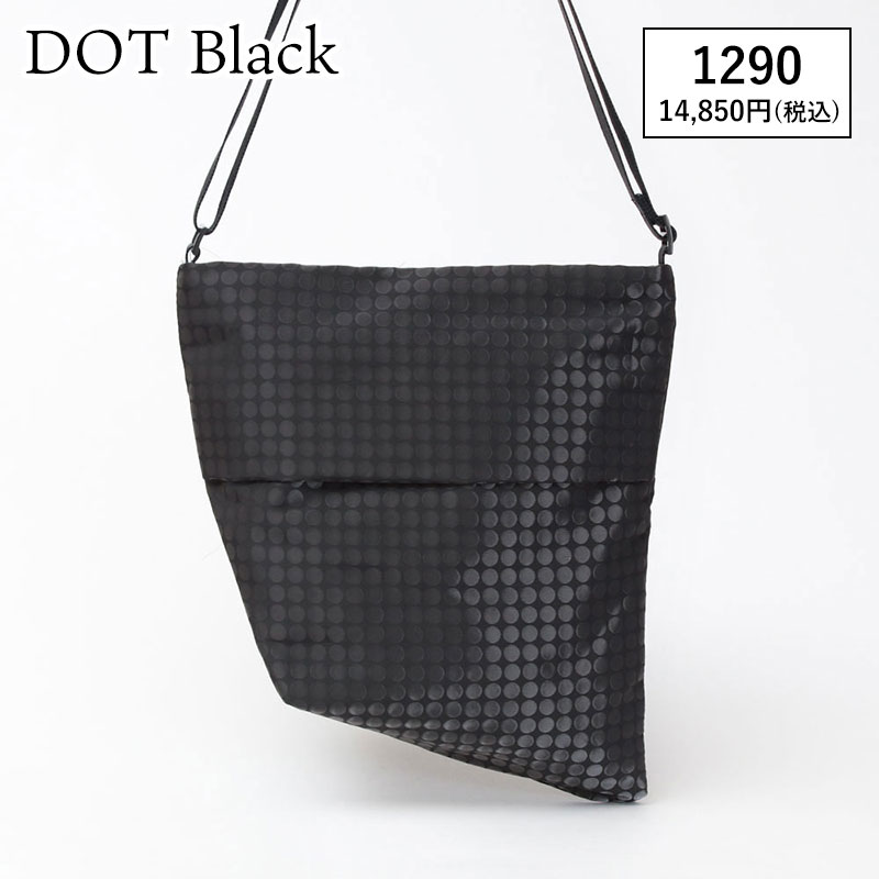 acrylic（アクリリック） ショルダーバッグ TACKショルダー 坂雅子