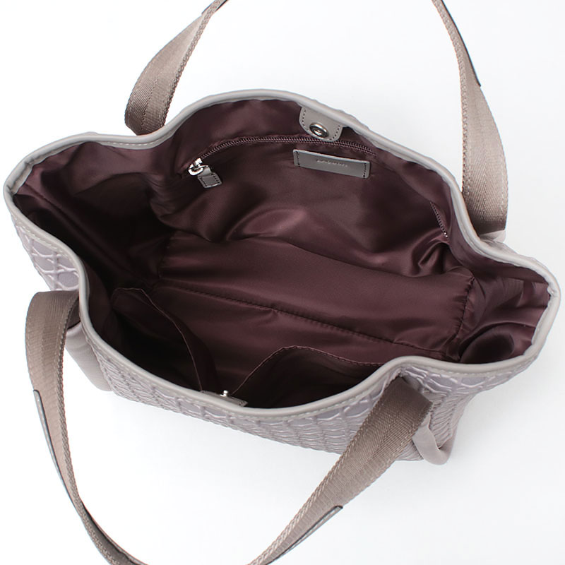 LAQUOH KAGOME トートバッグ ライトグレー内装