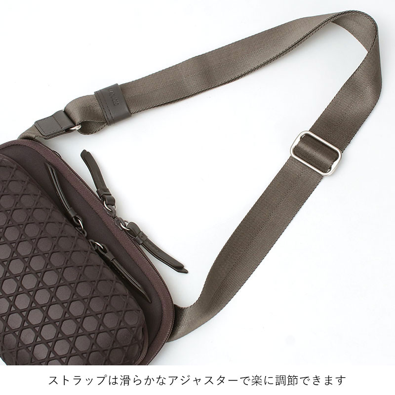 LAQUOH KAGOME ショルダーバッグ サイドロゴ