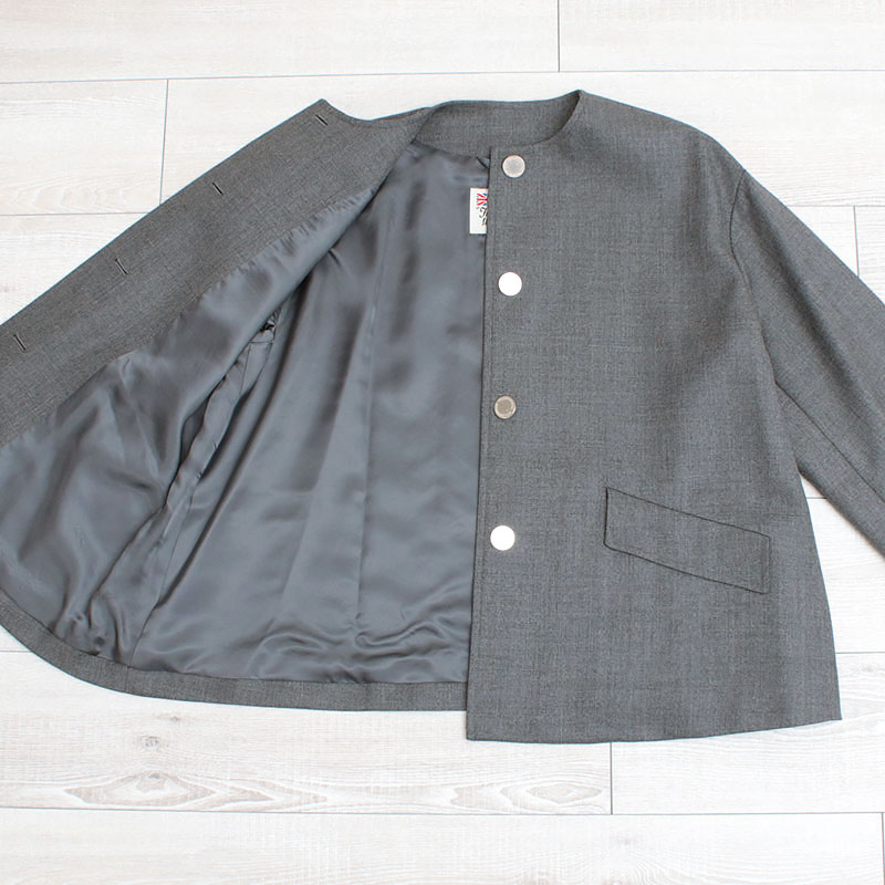 tww リントン ノーカラー 内側