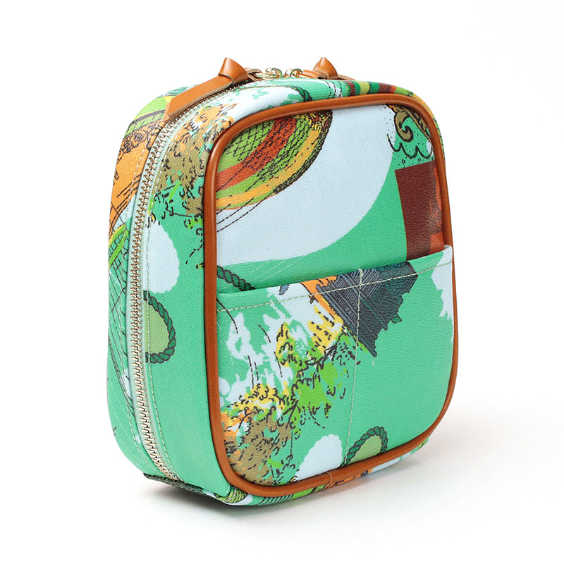 manipuri ラウンドポーチ ライトブルー背面