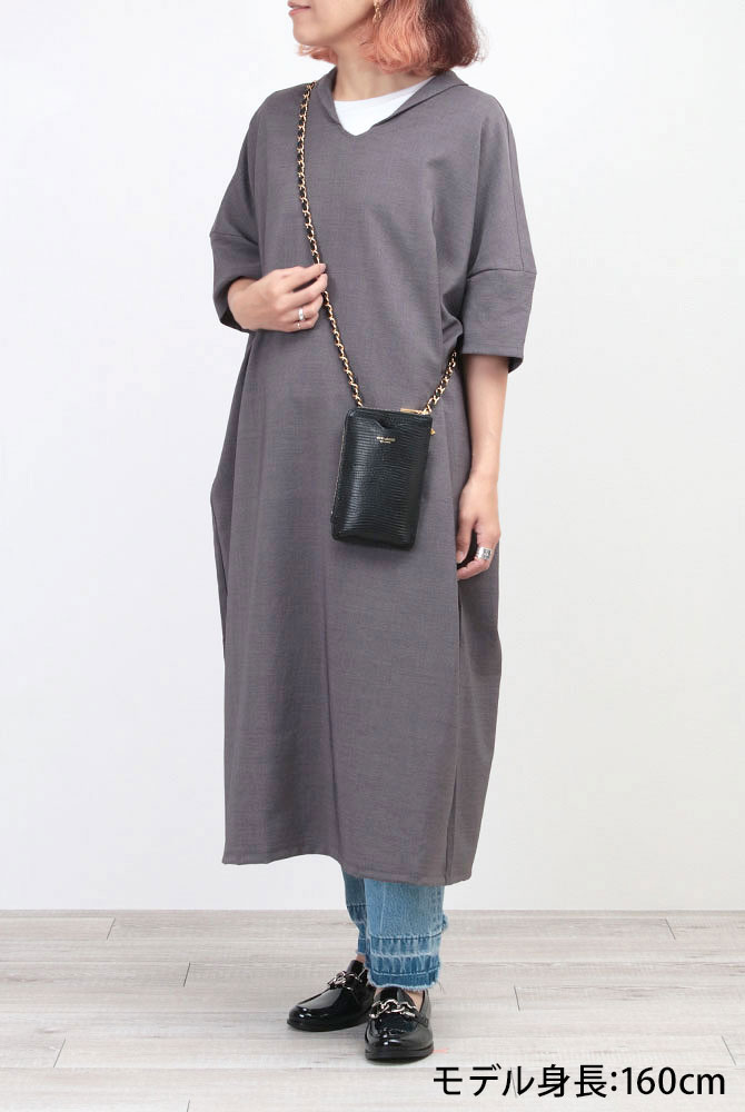 VIOLAd'ORO ヴィオラドーロ スマホポシェット チェーンストラップ 縦型