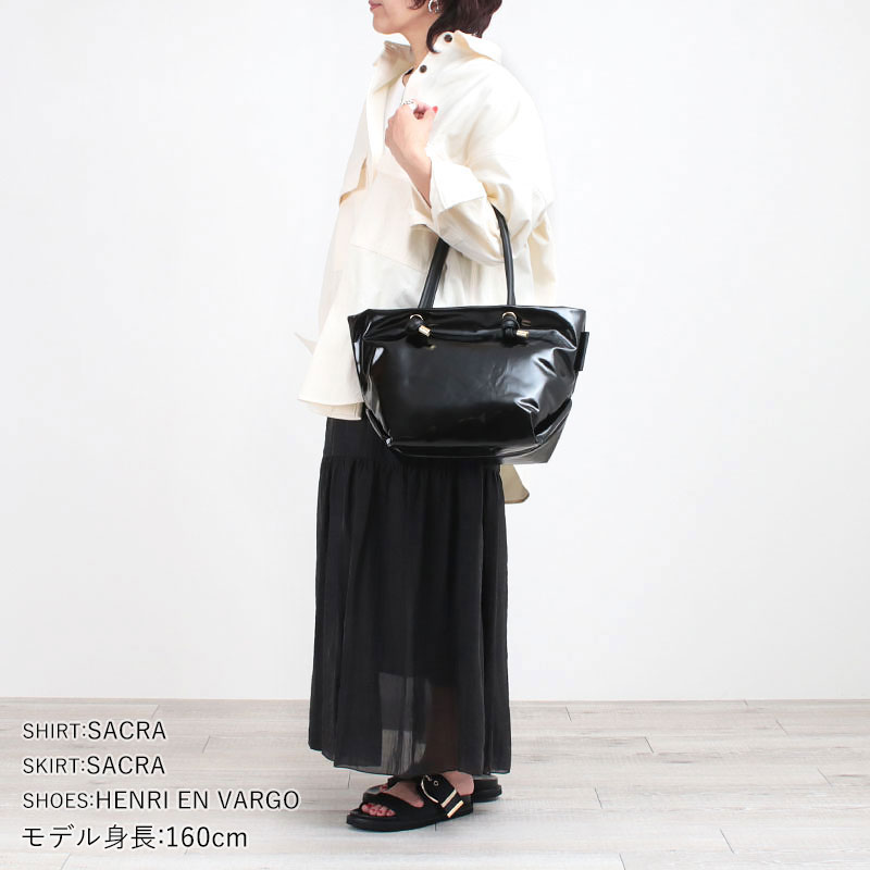 VIOLAd'ORO ヴィオラドーロ ノットハンドル PVCトート BIANCA M