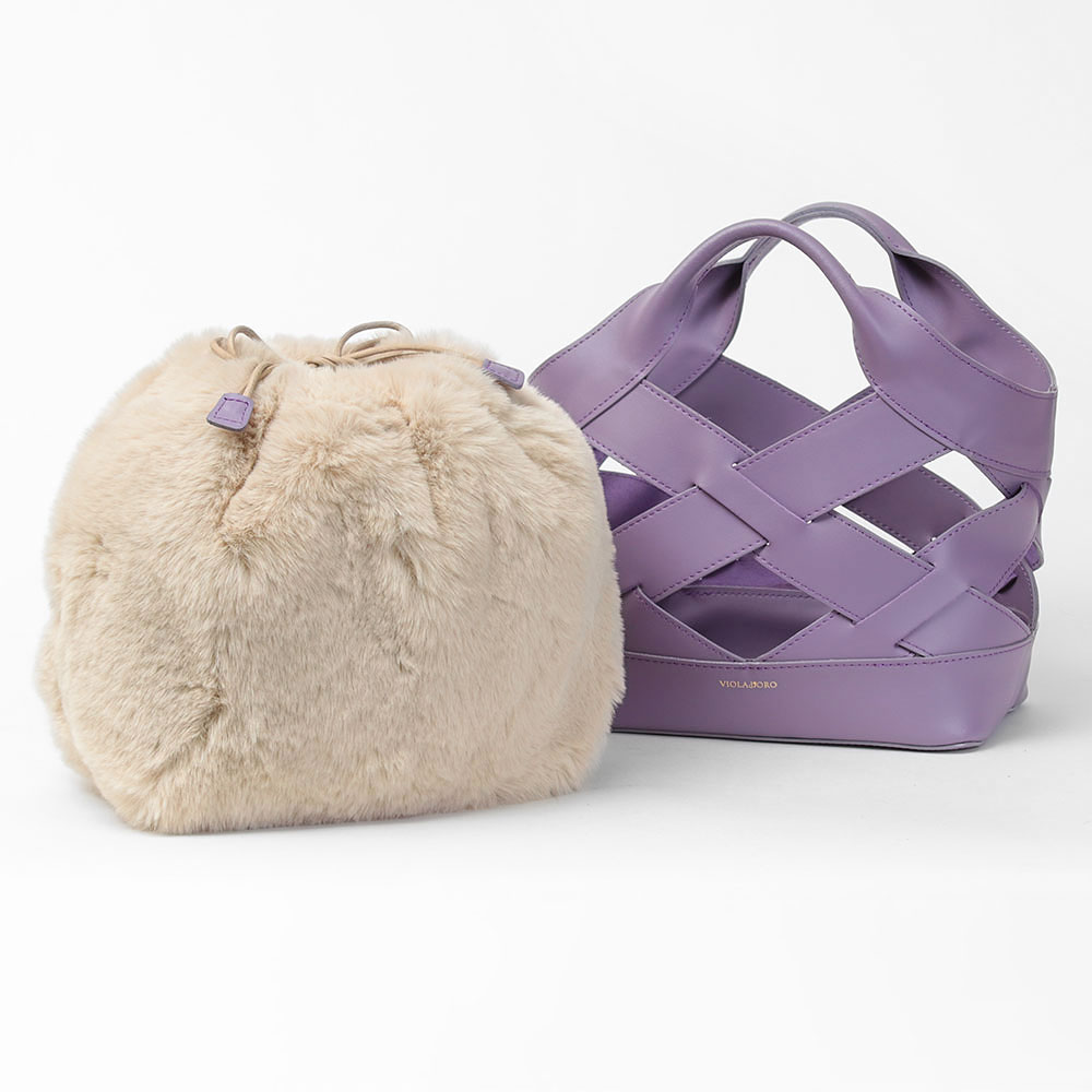 VIOLAd’ORO ヴィオラドーロ 巾着バッグ グレージュ レザー 美品 VIOLAd'ORO（ヴィオラドーロ） SALE30%OFF VIOLAd'ORO バッグ レザー