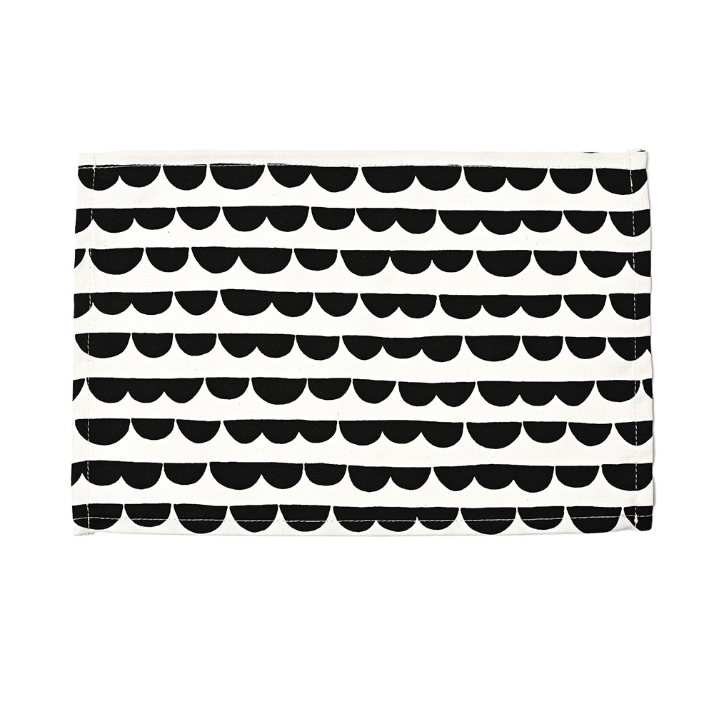 ランチョンマット 子供 小学校 おしゃれ 北欧 布 キッズランチョンマット 30×20cm スカラップ 日本製 fabrizm 幼稚園 保育園 ティーマット 吸水 爆買 | fabrizm | 01