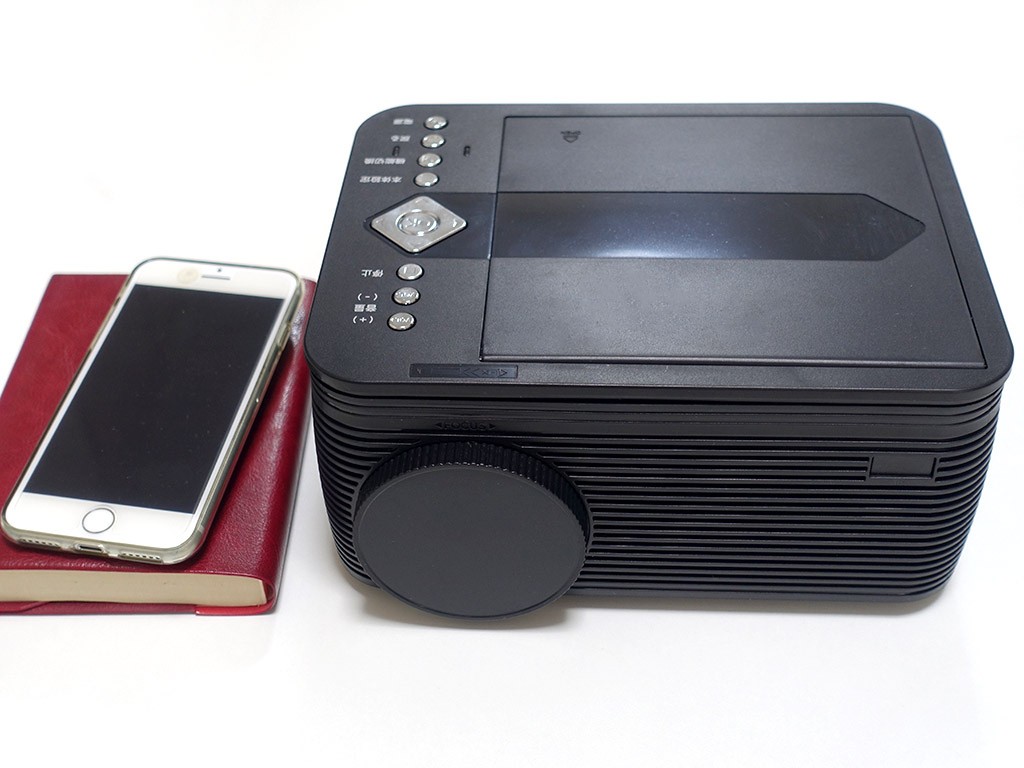 DVDやテレビも観られるホームシアタープロジェクターを試してみた