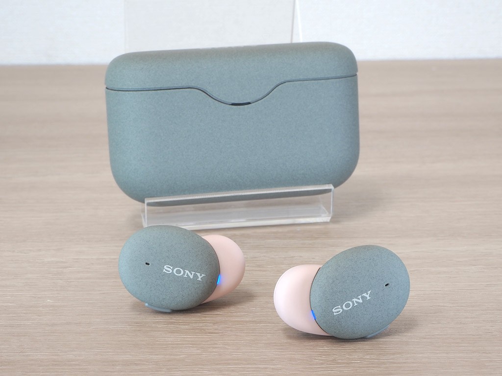 SONY WF-H800をレビュー！コンパクトで高音質、カジュアルでオシャレな