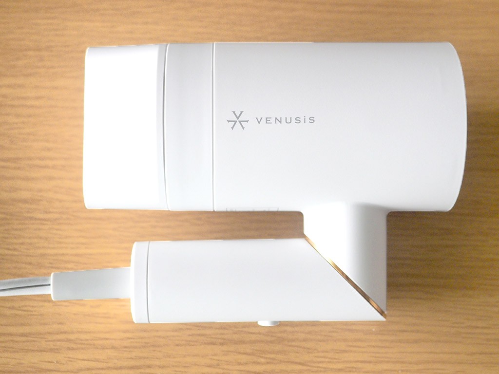 あれ？乾くのが速い！ VENUSiSの遠赤イオンドライヤー VDC-5000