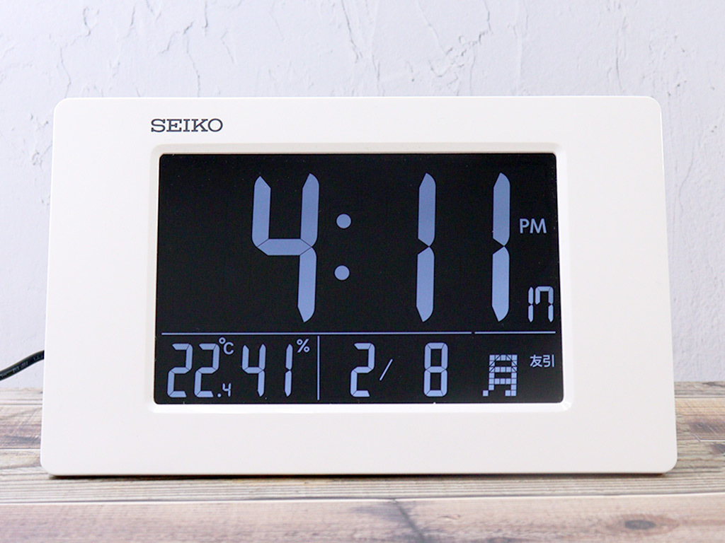 デジタル時計 セイコークロック「DL-214」「DL-215」は、視認性のいいシンプルな電波