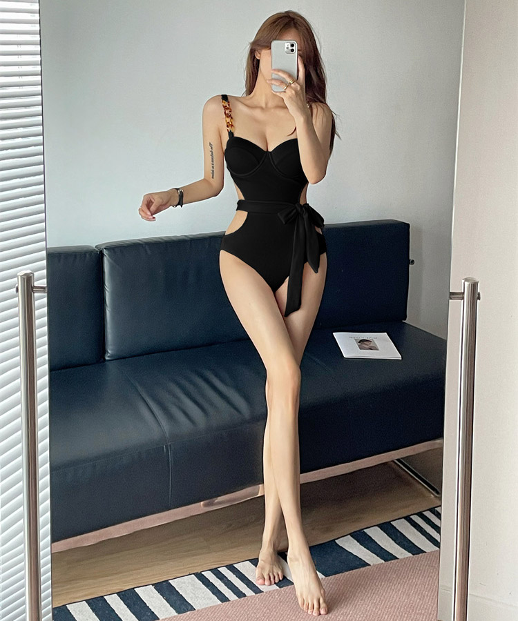 水着 レディース モノキニ  リボン チェーン セクシー 大人 おしゃれ 体系カバー オトナ女子 プチプラ チラ見せ 海 ブラック 黒 ジョイフィール joyfeel