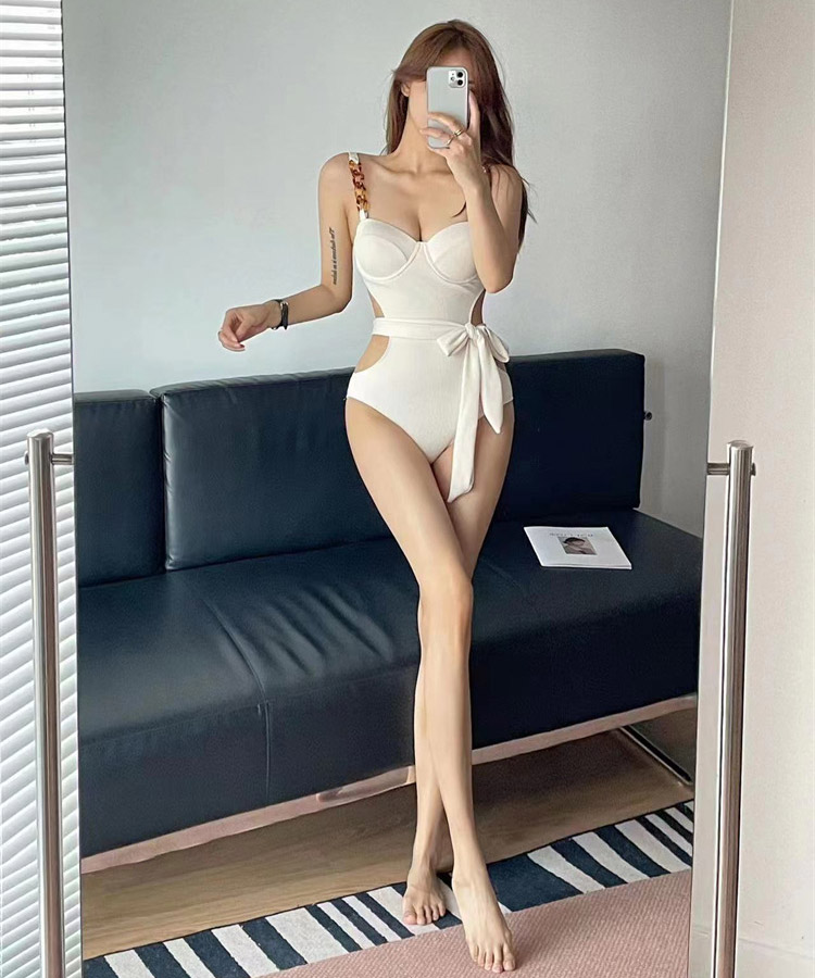 水着 レディース モノキニ  リボン チェーン セクシー 大人 おしゃれ 体系カバー オトナ女子 プチプラ チラ見せ 海 ブラック 黒 ジョイフィール joyfeel