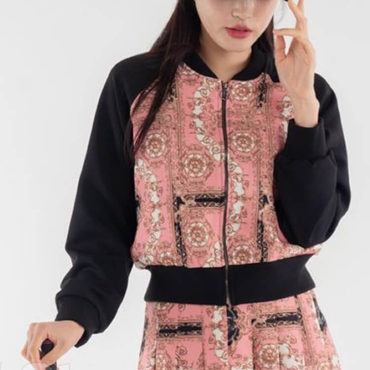 【美品】レディース ゴルフウェア セットアップ グレー ピンク　韓国 ゴルフウェア レディース 韓国 セットアップ スカート プリーツ A