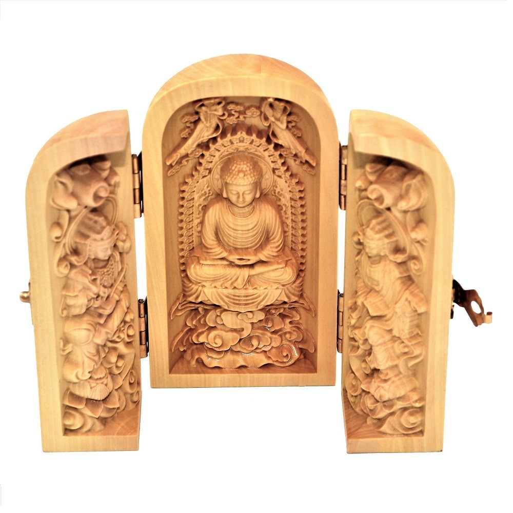 仏像 阿弥陀三尊 座像 阿弥陀如来 観音菩薩 勢至菩薩 三開仏 木彫 No2 オブジェ 巾着ポーチ付き 本格派ま 高さ10cm 置物 ツゲ コンパクト