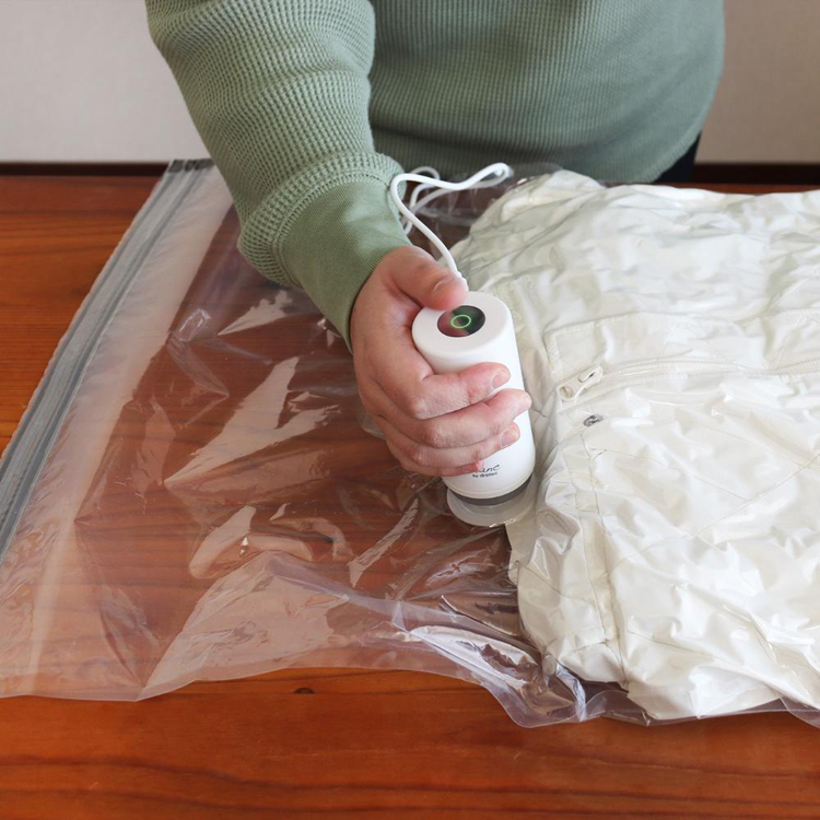 空気入れ吸引機電動ポンプ電動空気入れエアーポンプ衣類圧縮プール浮き輪携帯軽量ドリテックトラベル用2Wayハンディポンプホワイトドリテック 