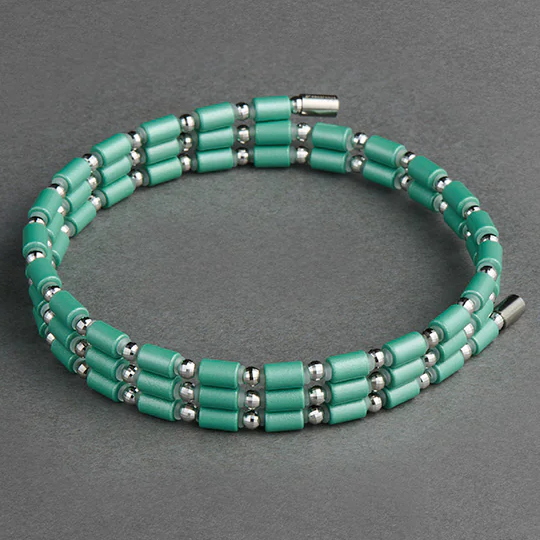 COREFORCE ホワイトネックレス 50cm 専用ケース付き 楽天市場】コアフォースループ 14K ホワイトゴールド 50cm 全9色