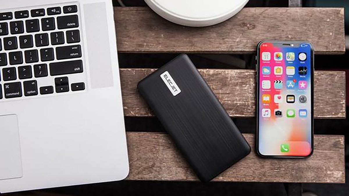 最先端 モバイルバッテリー 5000mah 大容量 軽量 Iphone Android 対応 急速充電 Apollotraveller 新版 Iq Toys Com