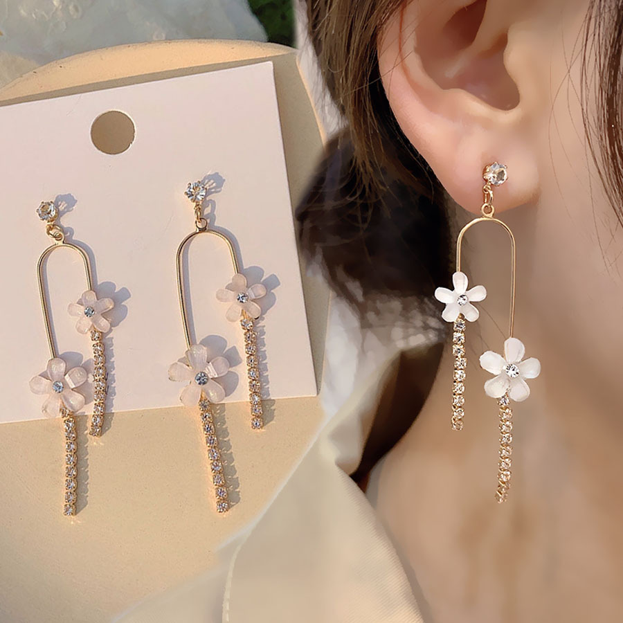 【No.635】揺れるお花のロングピアスイヤリング ピアス レディース 揺れる ロングピアス モチーフピアス 花 可愛い