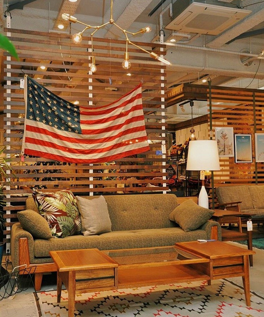 アクメ　アメリカ製50年代　ライト HAHZT Industrial Bathroom Vanity Lights: 4-Light Silver