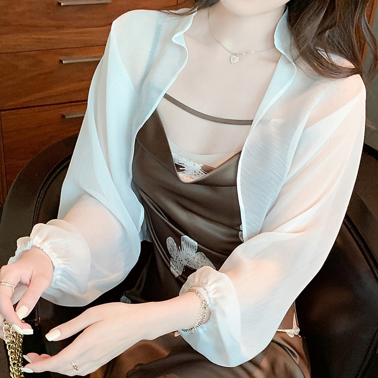 シンプルタイトトップス✿胸元可愛い春夏女子会パーティデート セール】【春夏新作】レースチョーカー付き胸ギャザートップス