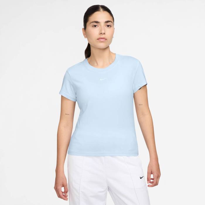ナイキ Nike 【 Chill Knit Crop T-Shirt Women's 】 ファッション レディースファッション トップス Tシャツ カットソー