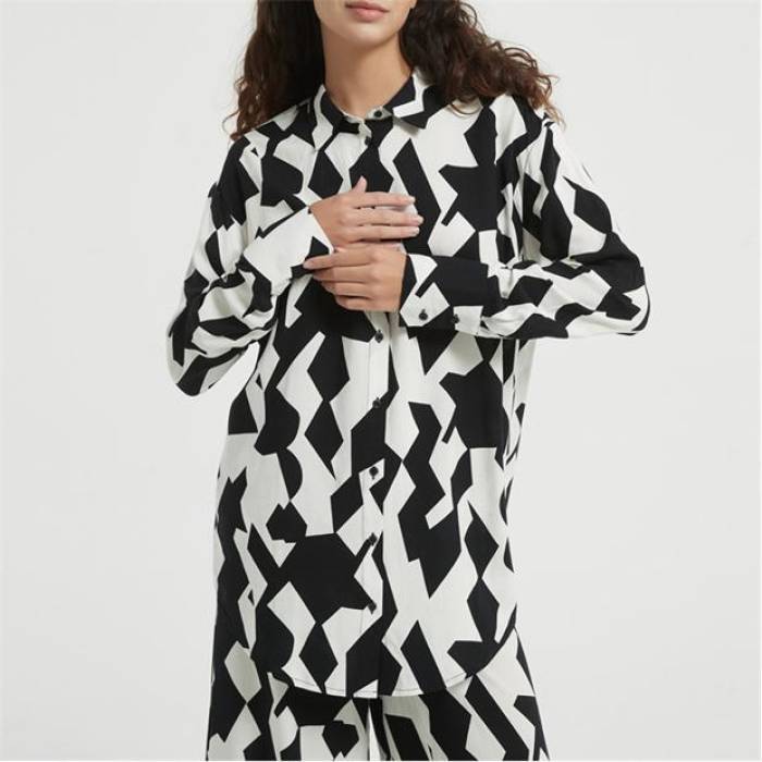 Be You 【 Mono Print Shirt Women 】 ファッション レディースファッション トップス その他トップス レディース