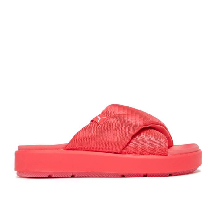 NIKE ジョーダン　ソフィア WMNS NIKE AIR JORDAN SOPHIA SLIDE 