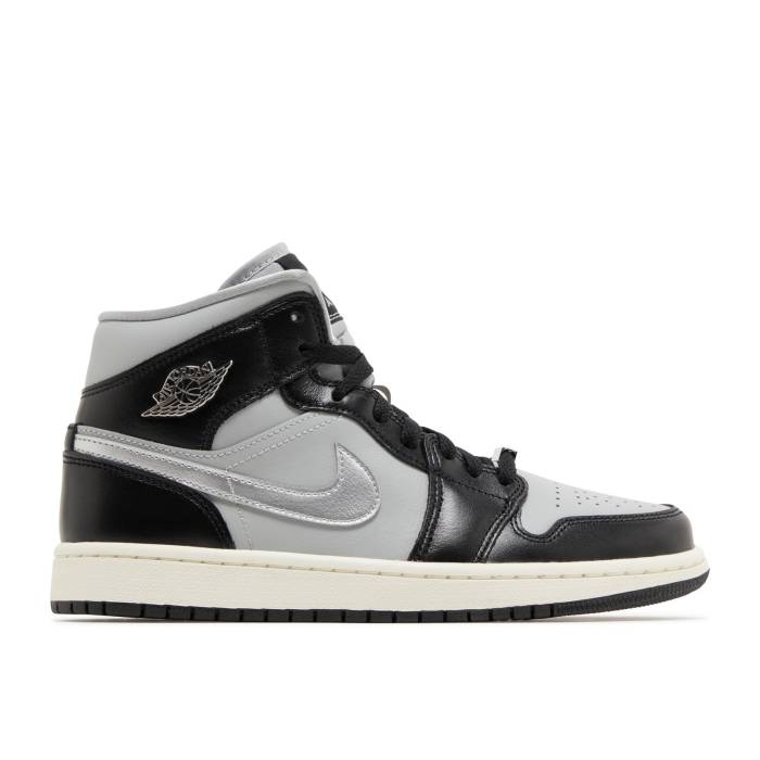 iCL@GAW[_ Air Jordan y Wmns Jordan 1 Mid Se 'Black Chrome' Women z fB[X
