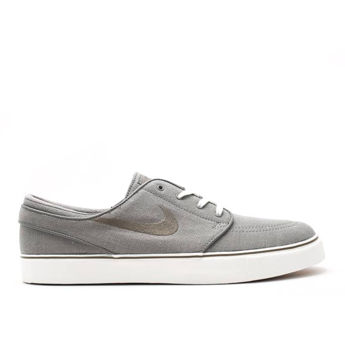 ナイキ Nike 【 Zoom Stefan Janoski Cnvs Men 】 ファッション メンズファッション シューズ その他シューズ メンズ