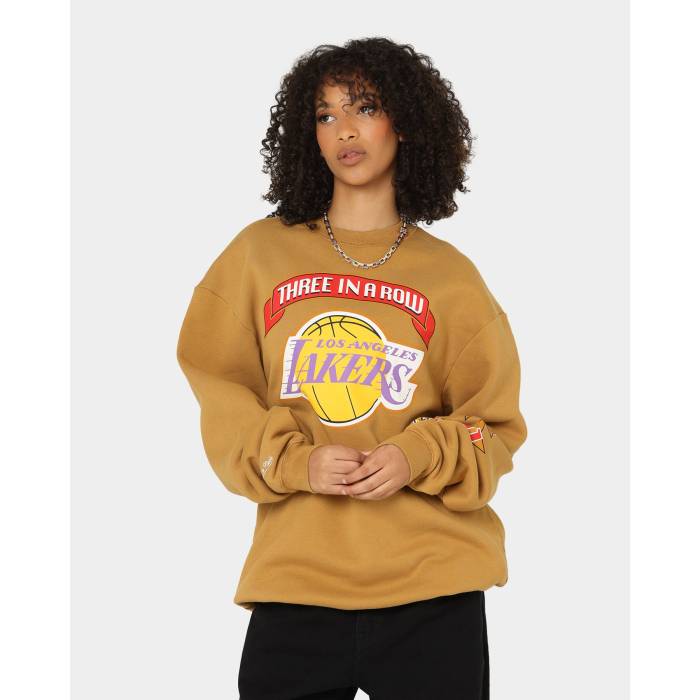 ミッチェル&ネス Mitchell & Ness 【 Los Angeles Lakers 3-Peat Crewneck Womens 】 レディース