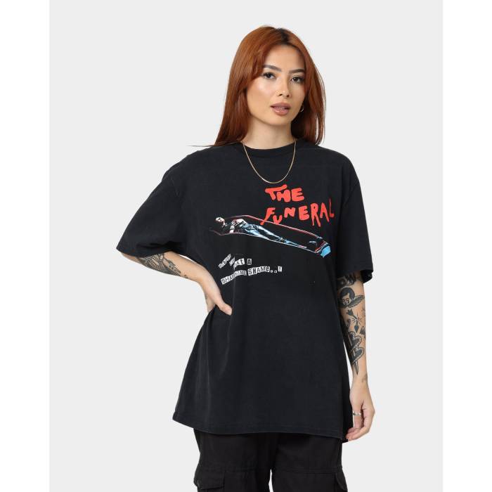 Yungblud 【 Universal Music X  The Funeral Vintage T-Shirt Womens 】 レディース