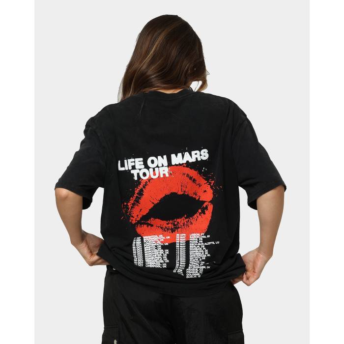 Yungblud 【 Sitting Life On Mars Tour Vintage T-Shirt Womens 】 レディース
