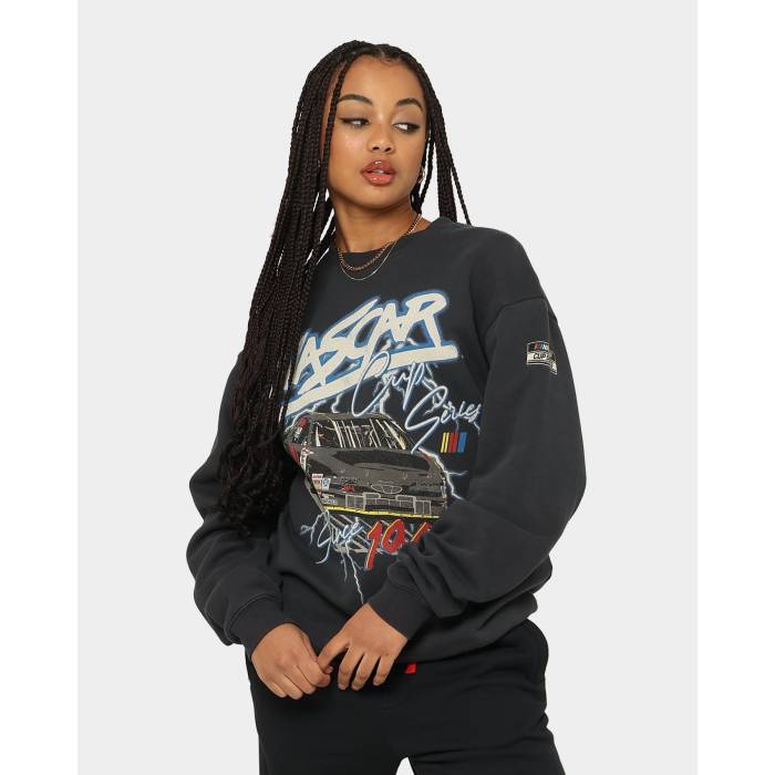 ナスカー Nascar 【 Lightning Cup Series Crewneck Womens 】 ファッション レディースファッション トップス トレーナー レ